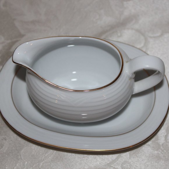 Noritake Arctic Gold Gravy Boat - Picture 3 of 11